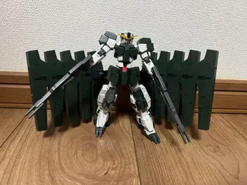HG 1/144 건담 사바냐 정크제품