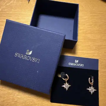 SWAROVSKI