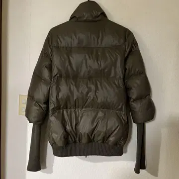 띠어리 올리브 그린 미들 기장 다운 자켓 M