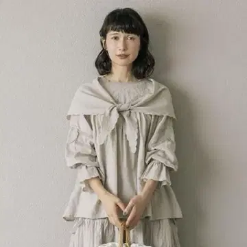 kazumi 콜라보 사만사 모스모스 삼각형 스톨 포함 블라우스 새상품