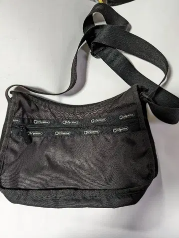 레스포삭 블랙 나일론 숄더백