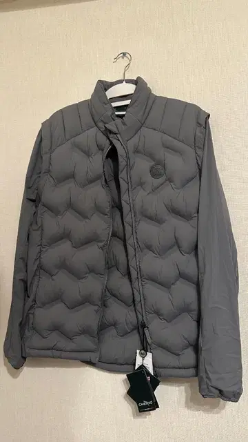 [ 새상품 미사용 ] CHERVO 그레이 다운 자켓
