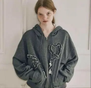 idem 이뎀 heart frill hoodie