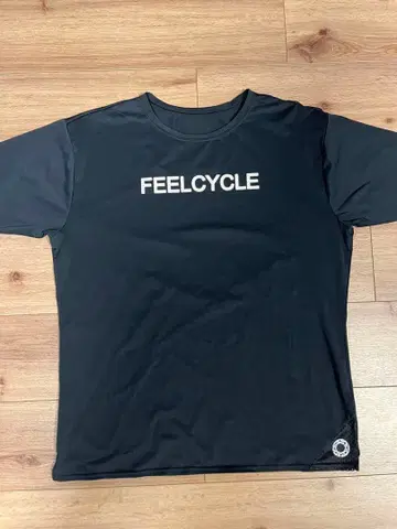 FEELCYCLE 블랙 T셔츠