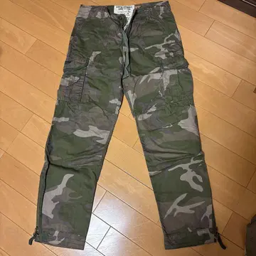 ABERCROMBIE & FITCH 카모플라쥬 카고 팬츠