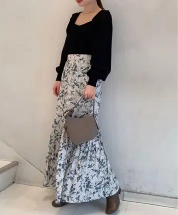 snidel 쉬폰 머메이드 플리츠 스커트 미니 꽃무늬