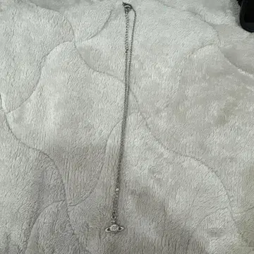 비비안 목걸이