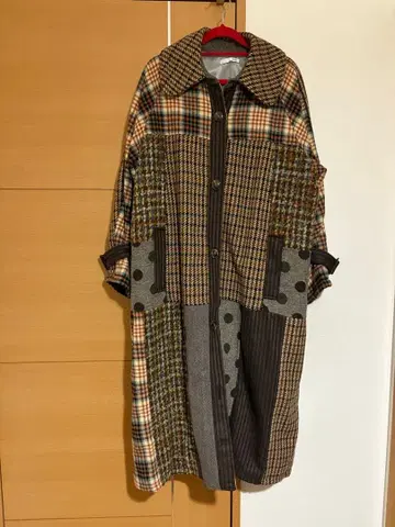 sandy 패치워크 디자인 롱 코트