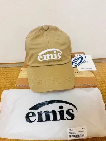 emis 베이지 캡