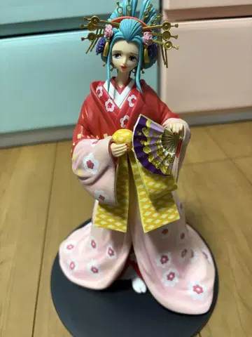 원피스 피규어 코무라사키 행콕 (상자 없음)