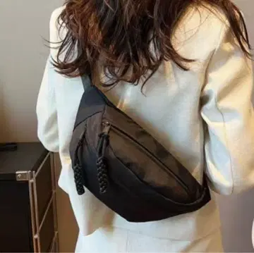 웨스트 파우치