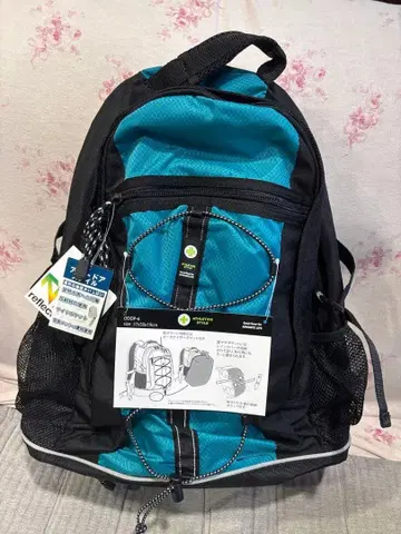 미사용 새상품 택 포함 메쉬 포켓 부착 중형 백팩