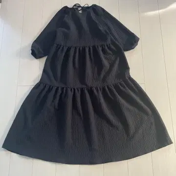 BEAMS HEART 빔즈하트 티어드 롱 원피스 블랙