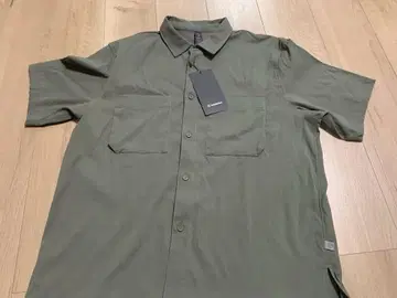 새상품 정품 룰루레몬 lululemon 반팔 셔츠 M