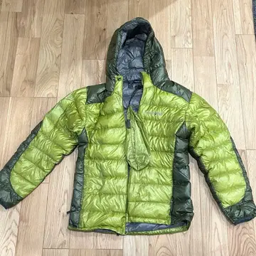 montbell 후드 부착 다운 자켓 올리브 그린