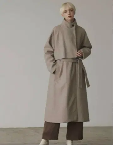 [ 택 포함 미사용 새상품 ] 리앙 스탠드 카라 케이프 코트 모카