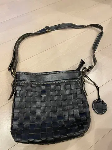 블랙 가죽 뜨개질 숄더백