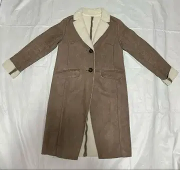 larmoire de luxe 페이크 무스탕 코트