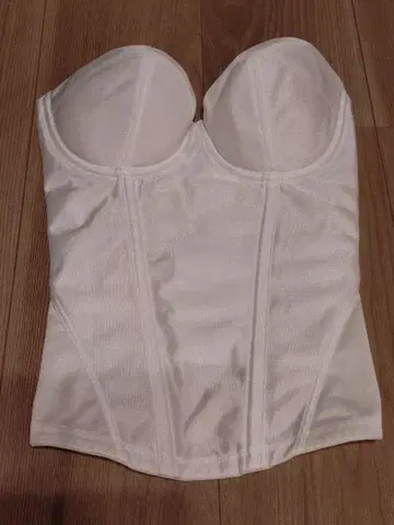 와코루 브라이덜 이너 뷔스티에 E70