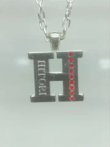 사이토 히토리 씨 H형 목걸이 레드