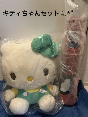 [새상품] 헬로키티 크림 소다 & 특대형 다이컷 매트 세트