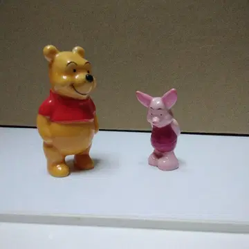 곰돌이 푸와 피글렛 피규어 세트