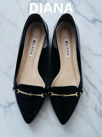 DIANA 에나멜 펌프스 스틸레토 블랙 23.5cm