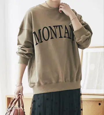 앤디콜 MONTANA 로고 맨투맨 카멜