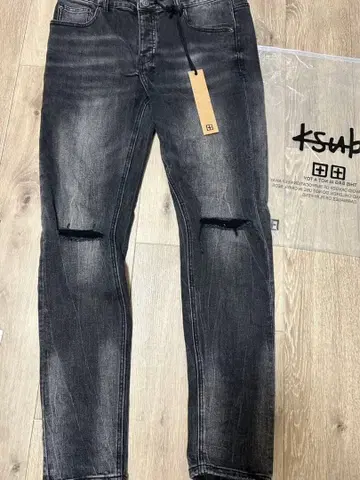 ksubi 33인치 스키니 데님 블랙 데미지 가공