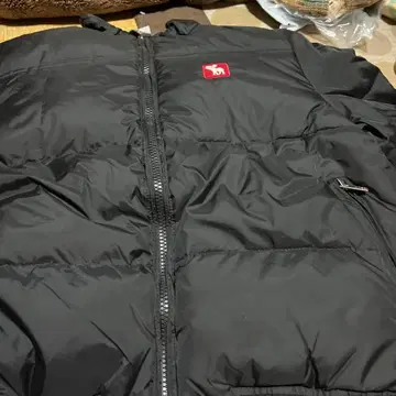 Abercrombie & Fitch 블랙 다운 자켓