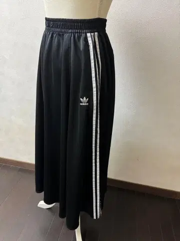 adidas 블랙 롱 스커트 스트라이프