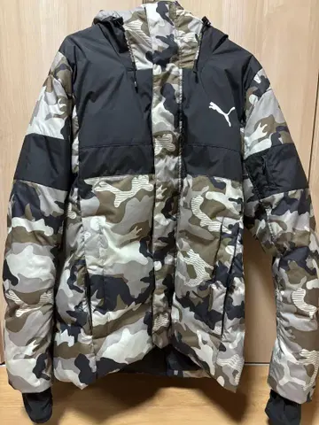 PUMA 카모플라쥬 후드 부착 다운 자켓