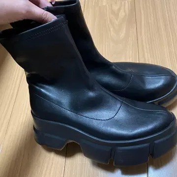 미사용 새상품 통굽 부츠