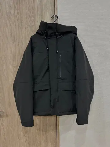 BARK MANHATTAN 블랙 다운 자켓 L 사이즈