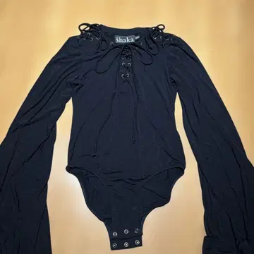 Shaka 레이스업 바디수트 벨 슬리브 BLACK y2k 고스
