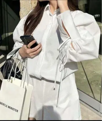 MAVIMOON 스트라이프 셔츠 더 토