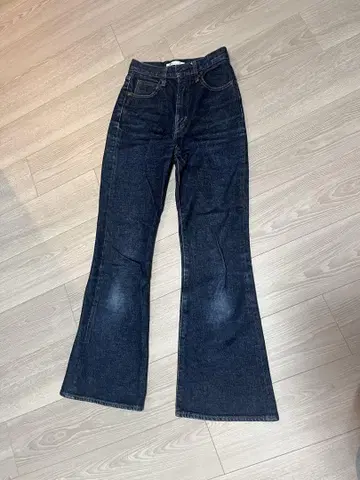 MOUSSY 다크 블루 부츠컷 데님