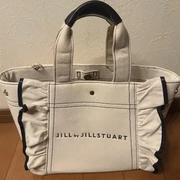 JILL by JILLSTUART 프릴 토트백 라지 화이트