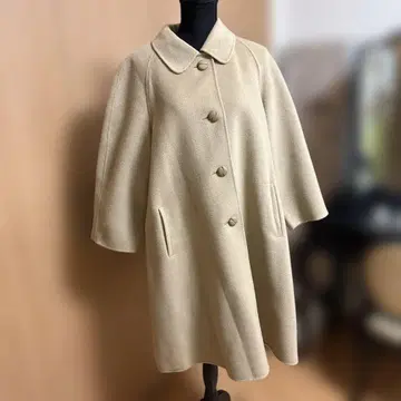 베이지 롱 코트