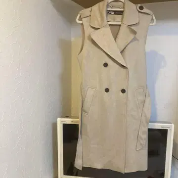 새상품 ZARA 베이지 베스트