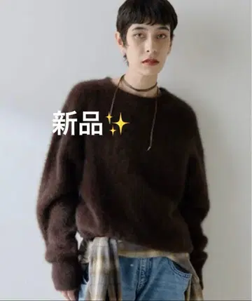 새상품 이번 시즌 다크 브라운 니트 스웨터 퍼 크루 풀오버 여성용