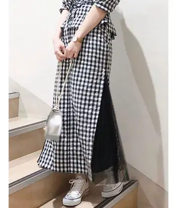 MERCURYDUO 사이드 플리츠 블로킹 스커트