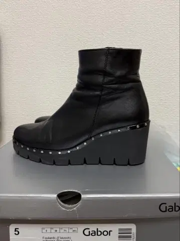 가보 블랙 가죽 웨지 부츠 5