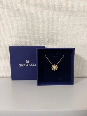 SWAROVSKI 스와로브스키 Una 목걸이