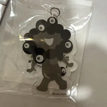 블랙 미야쿠미야쿠 아크릴 키링