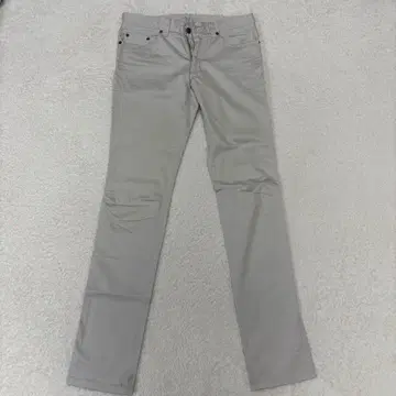 일본제 라이트 그레이 슬림 핏 청바지