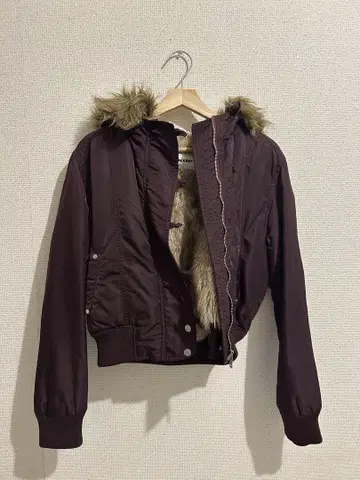 blackup 포니 퍼 점퍼 와인