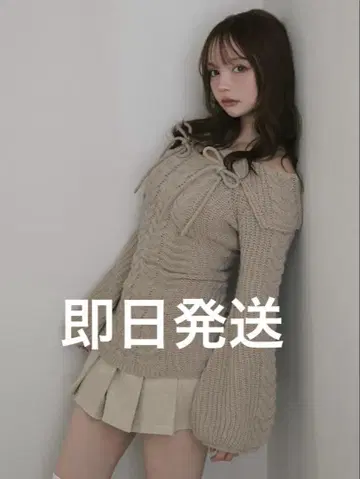 andmary Aura cable knit tops