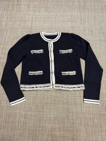 herlipto Classic Bicolor Knit Cardigan