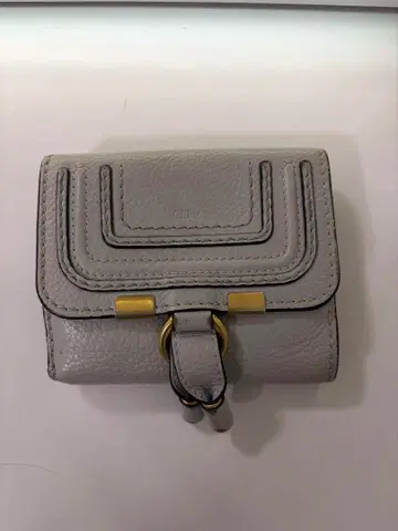 끌로에 그레이 접이식 지갑